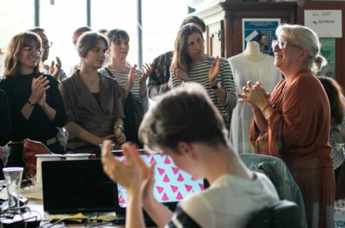 evenement-groupe-de-personnes-fashion-green-days